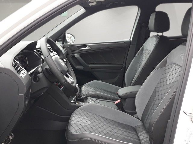 Fahrzeugabbildung Volkswagen Tiguan 2.0TDI DSG 4M R-Line PANO+AHK+STDHZ+++