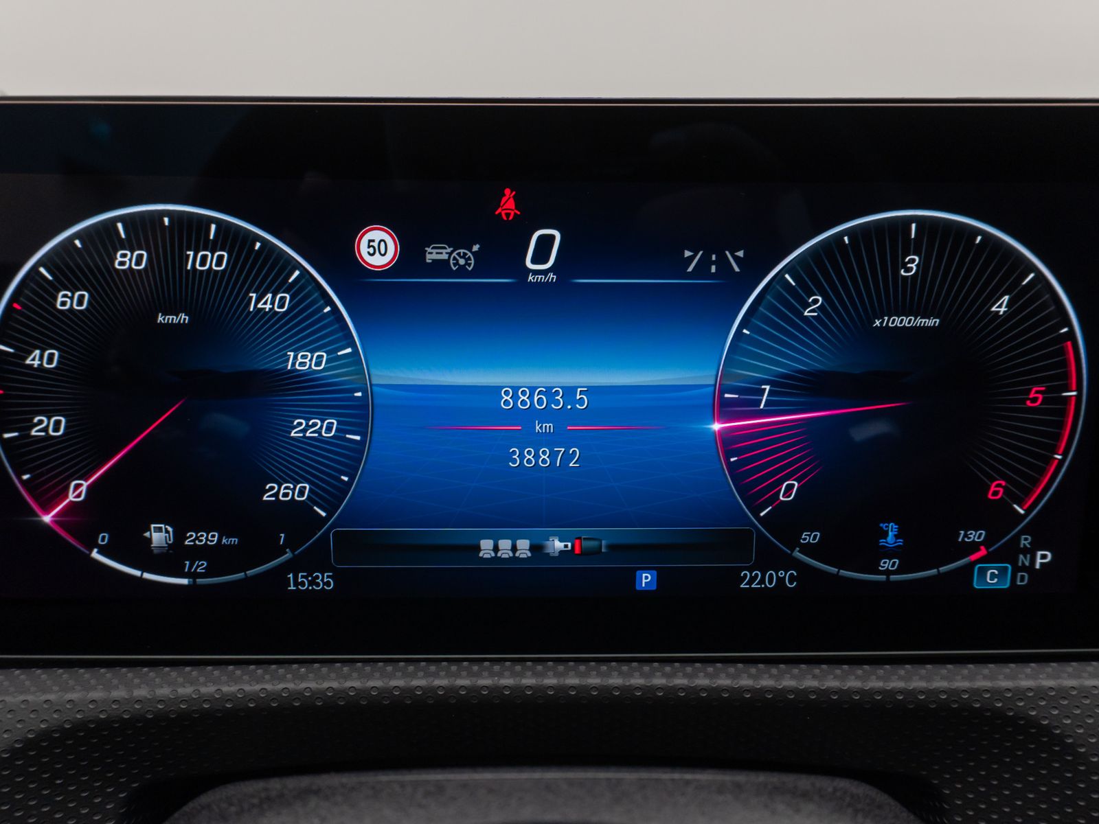 Fahrzeugabbildung Mercedes-Benz CLA 200d AMG Line Panorama 360°Lenkrhzg Komfort
