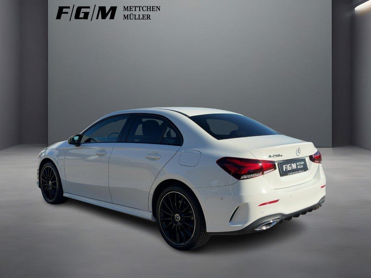Mercedes-Benz A 250e Limousine AMG-Line/LED/Night-Paket/Tempom