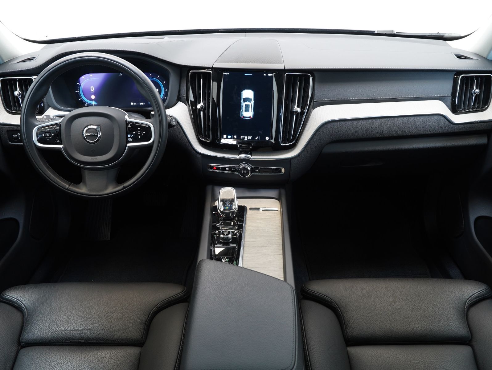Fahrzeugabbildung Volvo XC60 B4 D AWD Inscription LED/GOOGLE/PANO/AHK