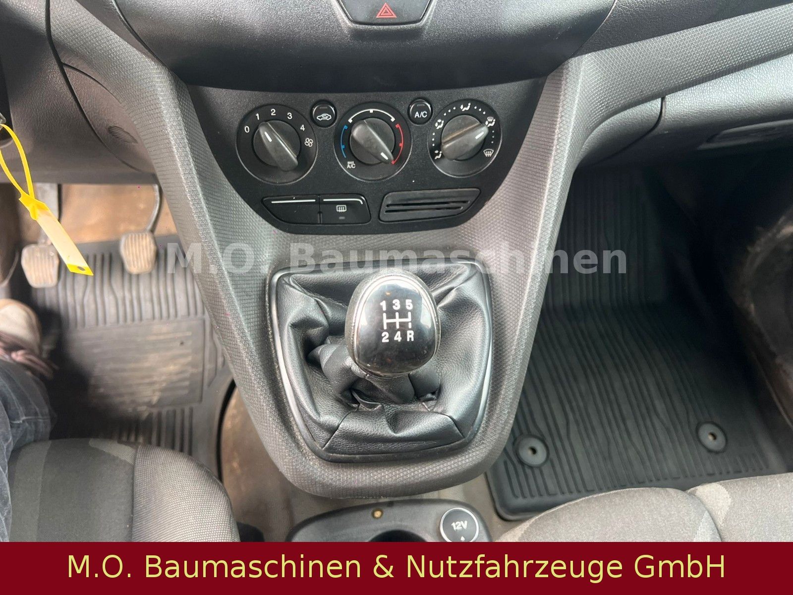 Fahrzeugabbildung Ford Transit Connect Kasten Trend