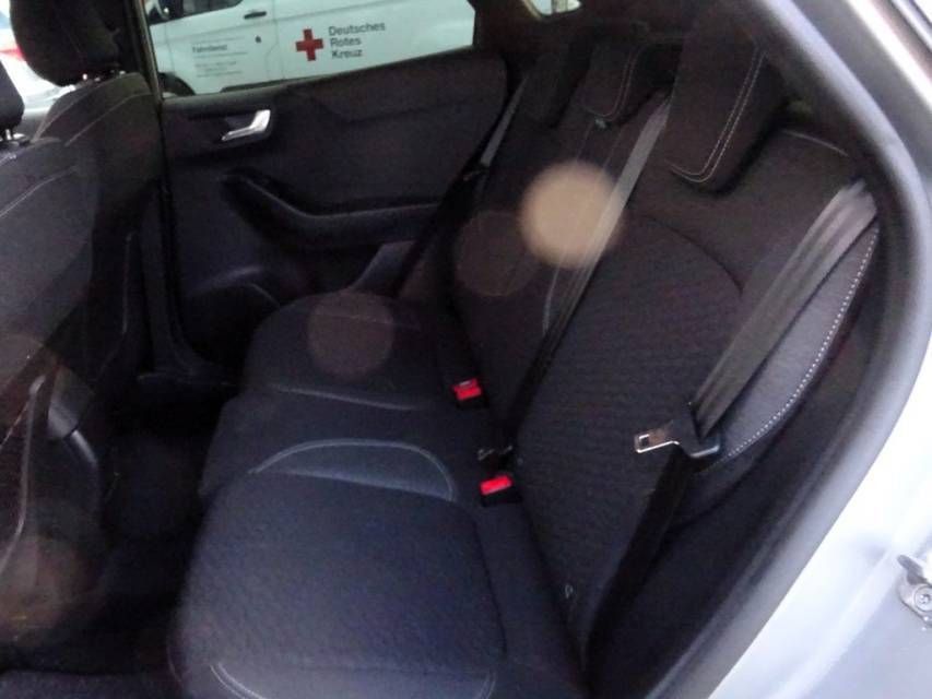 Fahrzeugabbildung Ford Puma 1.0 EcoBoost Mild Hybrid Titanium