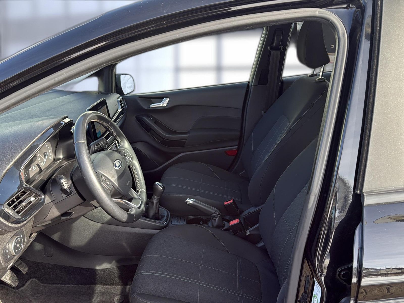 Fahrzeugabbildung Ford Fiesta Cool & Connect/Getriebe+Kupplung neu