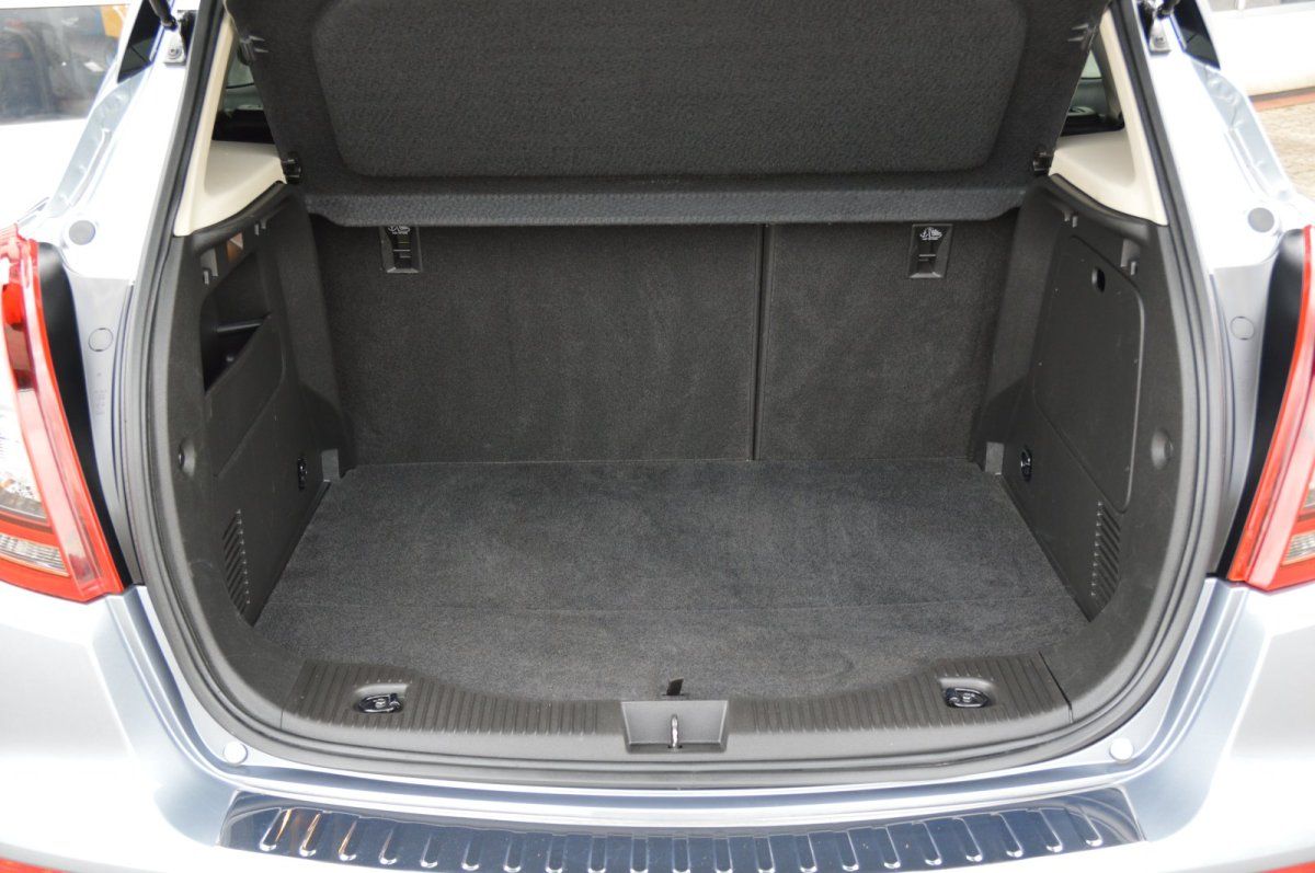 Fahrzeugabbildung Opel Mokka X   Design Line Start/Stop AHK