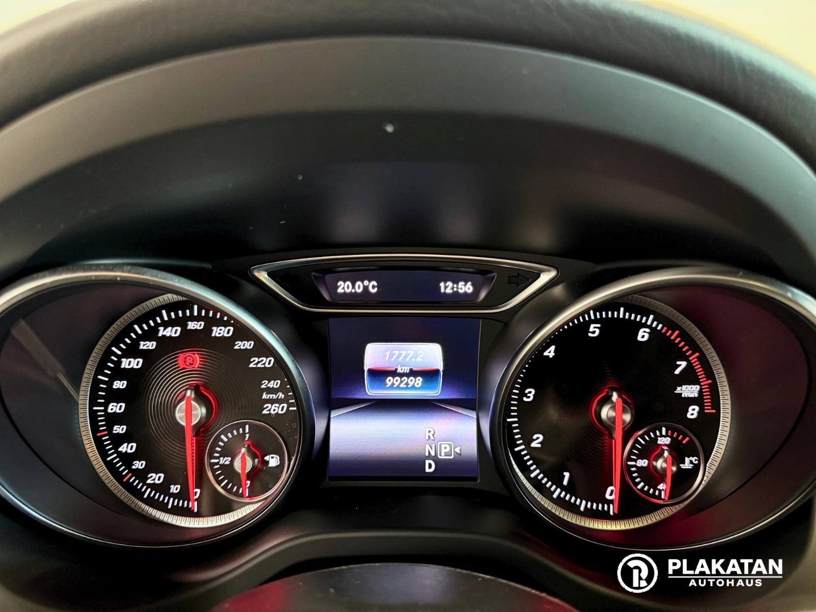 Mercedes-Benz GLA 200 AMG Night Packet Panorama Memory