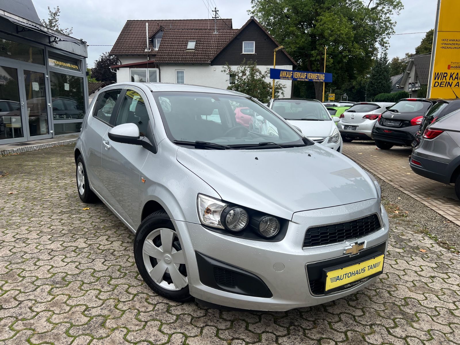 Fahrzeugabbildung Chevrolet Aveo Schrägheck LT *TÜV NEU*