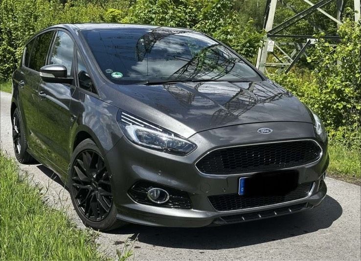 Image of Ford S-Max
