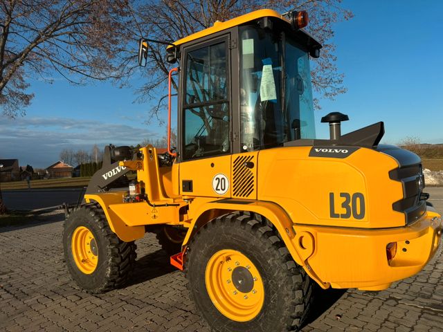 Volvo L 30 H !!!"BSS" + Zentralschmierung!!!