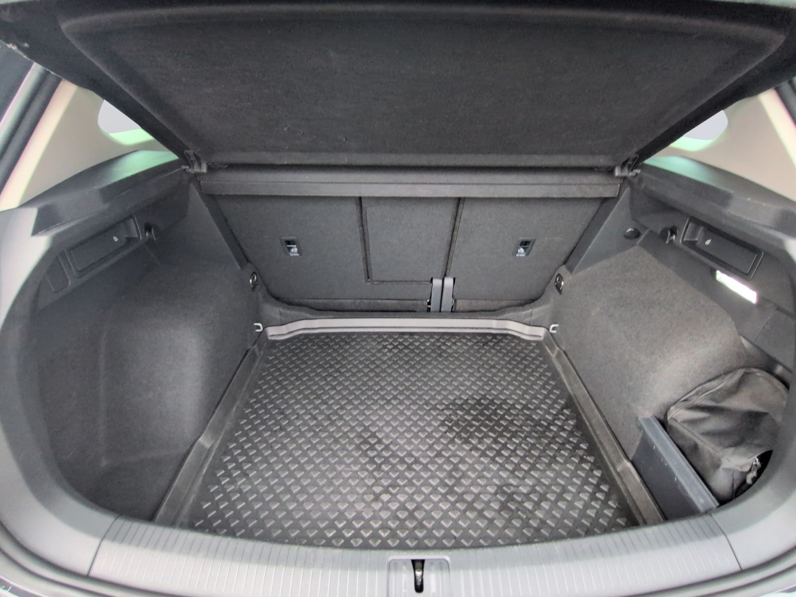 Tiguan 2.0 TSI DSG 4M Life KAMERA+MATRIX+NAVI