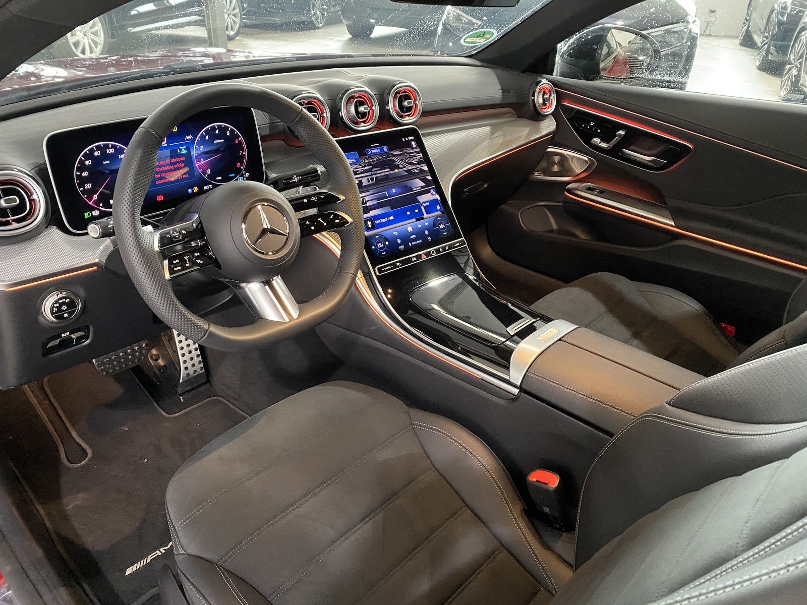 Fahrzeugabbildung Mercedes-Benz CLE 200 AMG/PANO/DIS/360/BUR/NIGHT/´19/