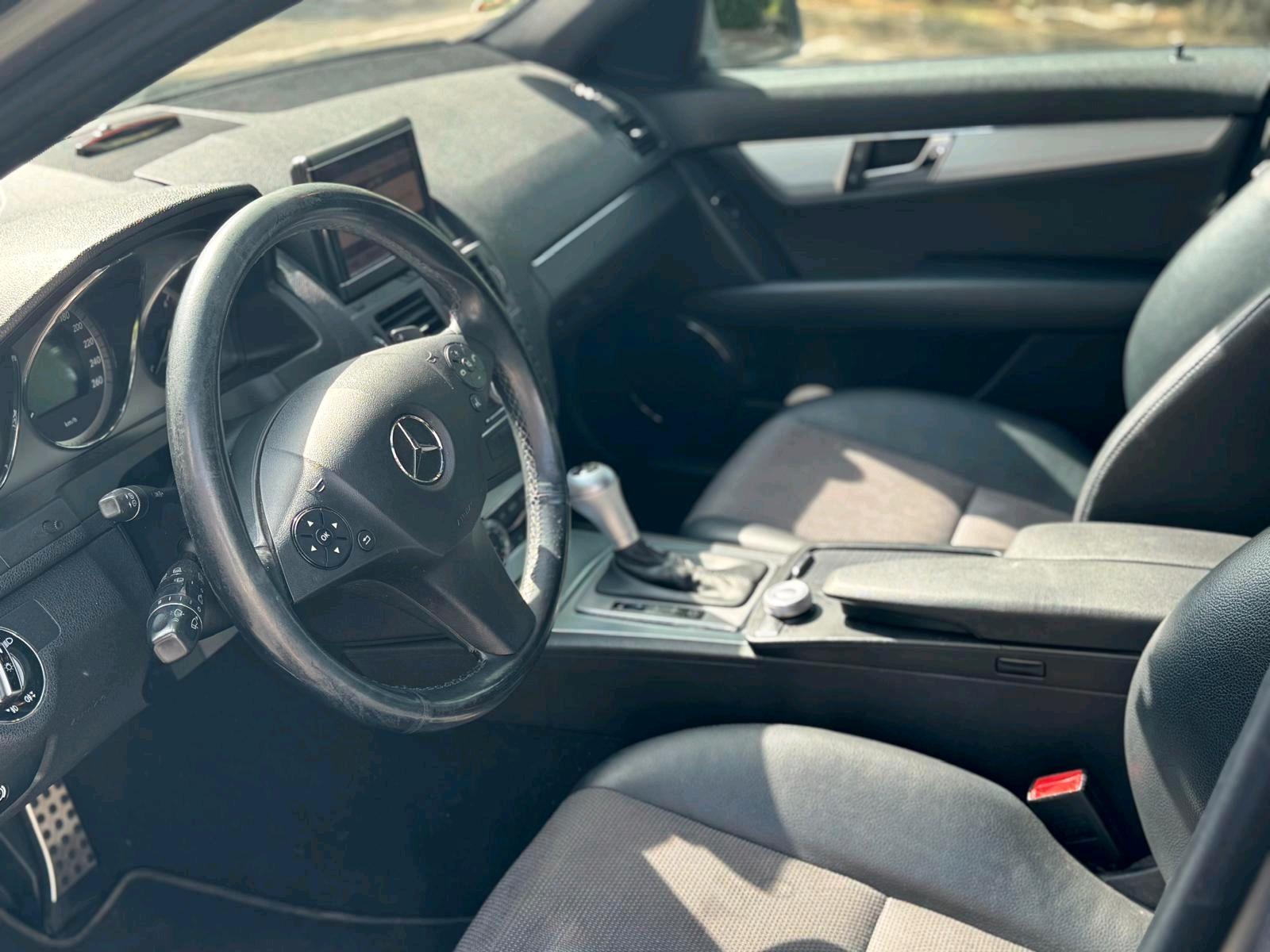Mercedes-Benz C220 2010 — photo 6