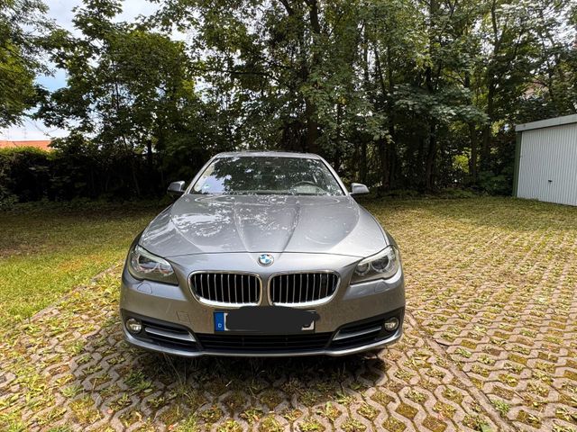 BMW 520d *Standhz*Hud*Vollleder*