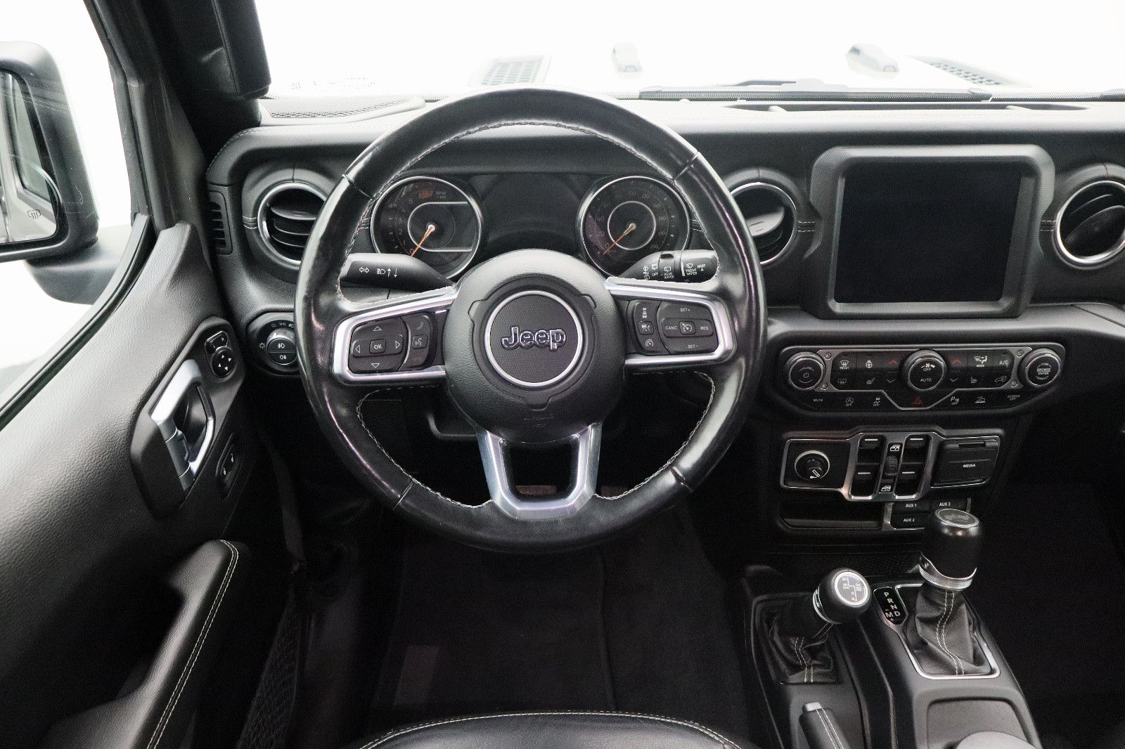 Fahrzeugabbildung Jeep Wrangler 2.0 T-GDI Unlimited Sahara Overland