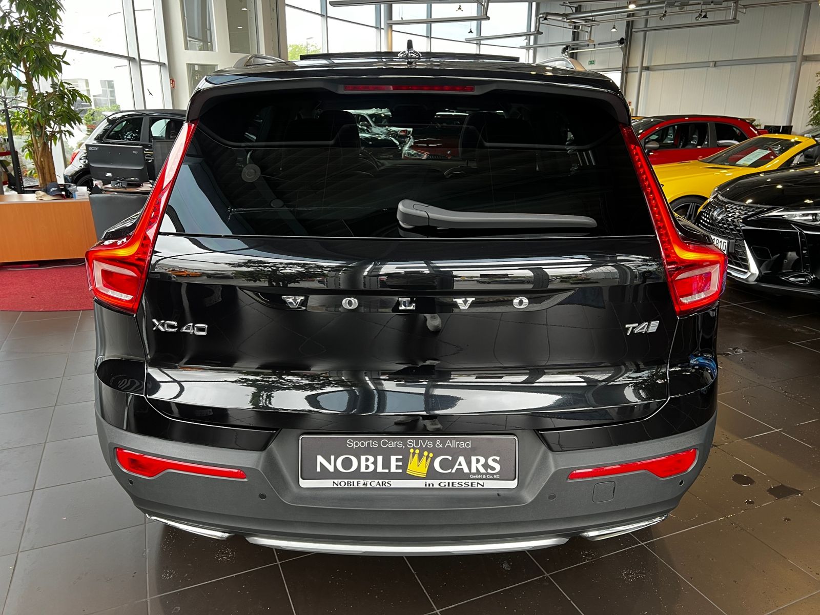 Fahrzeugabbildung Volvo XC40 Inscription LEDER NAVI PANO AHK 360°