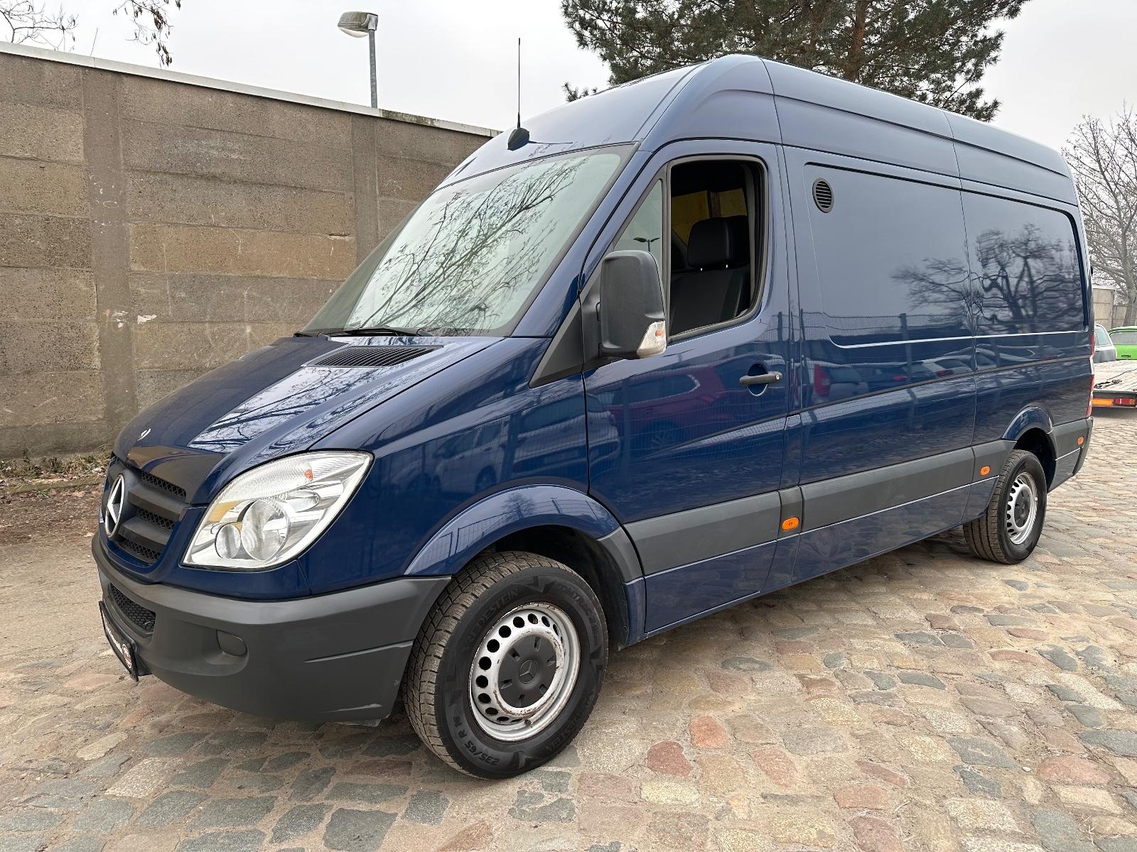 Mercedes-Benz Sprinter II Kasten 211 CDI*L2H2*KLIMA*TÜV NEU