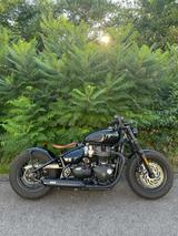 Triumph Bonneville Bobber Black  - TRIUMPH BONNEVILLE BOBBER BLACK