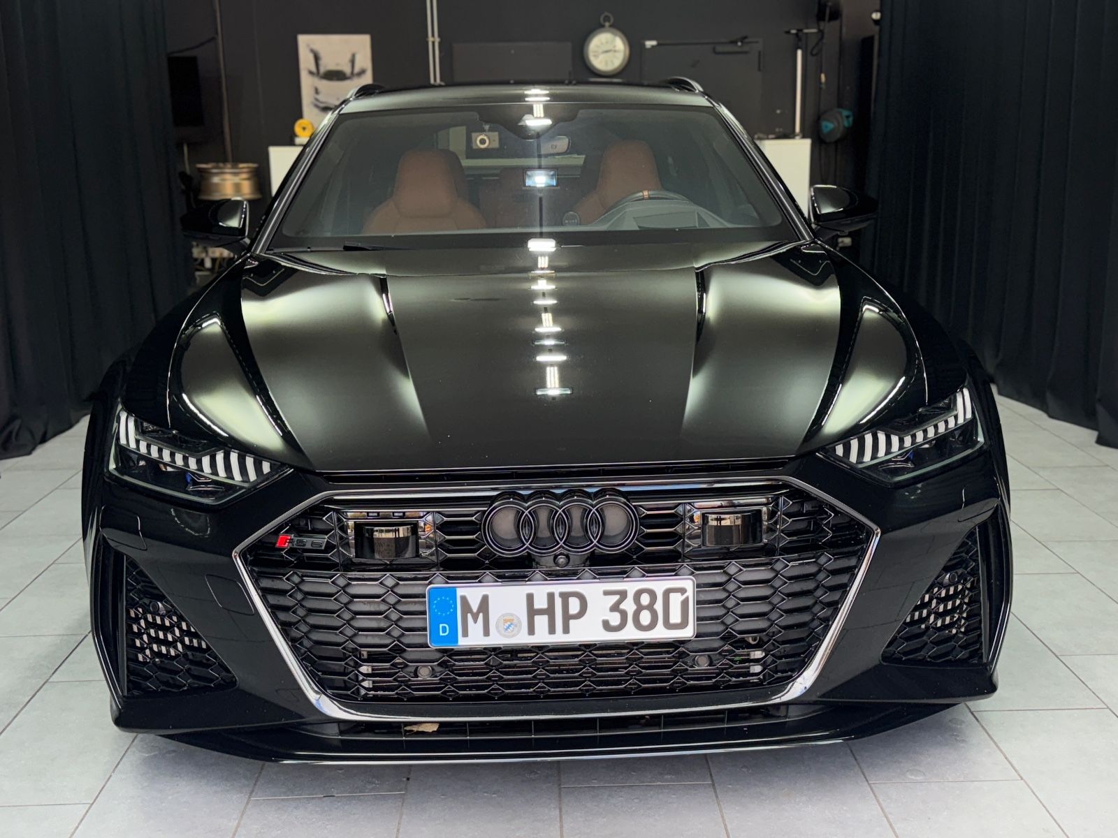 Fahrzeugabbildung Audi RS6 Avant 4.0 TFSI quattro|PANO|MATRIX|ACC|VOLL