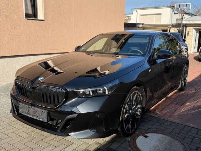 BMW 520 d xDrive M Sport PRO+CARBON+B&W+VOLL+VOLL