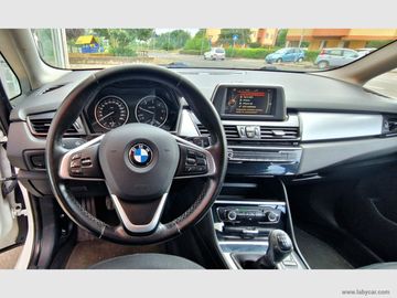 BMW 214 Active Tourer - 12