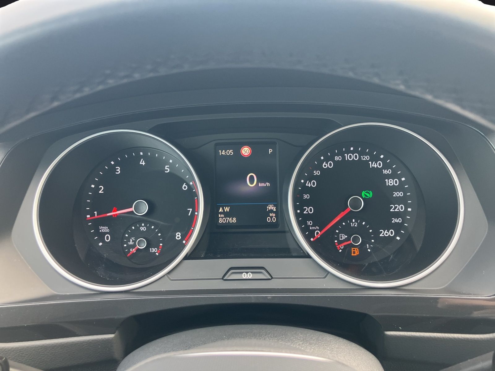 Fahrzeugabbildung Volkswagen Tiguan Life TSI DSG LED ACC SH LRHzg PDC AppConn