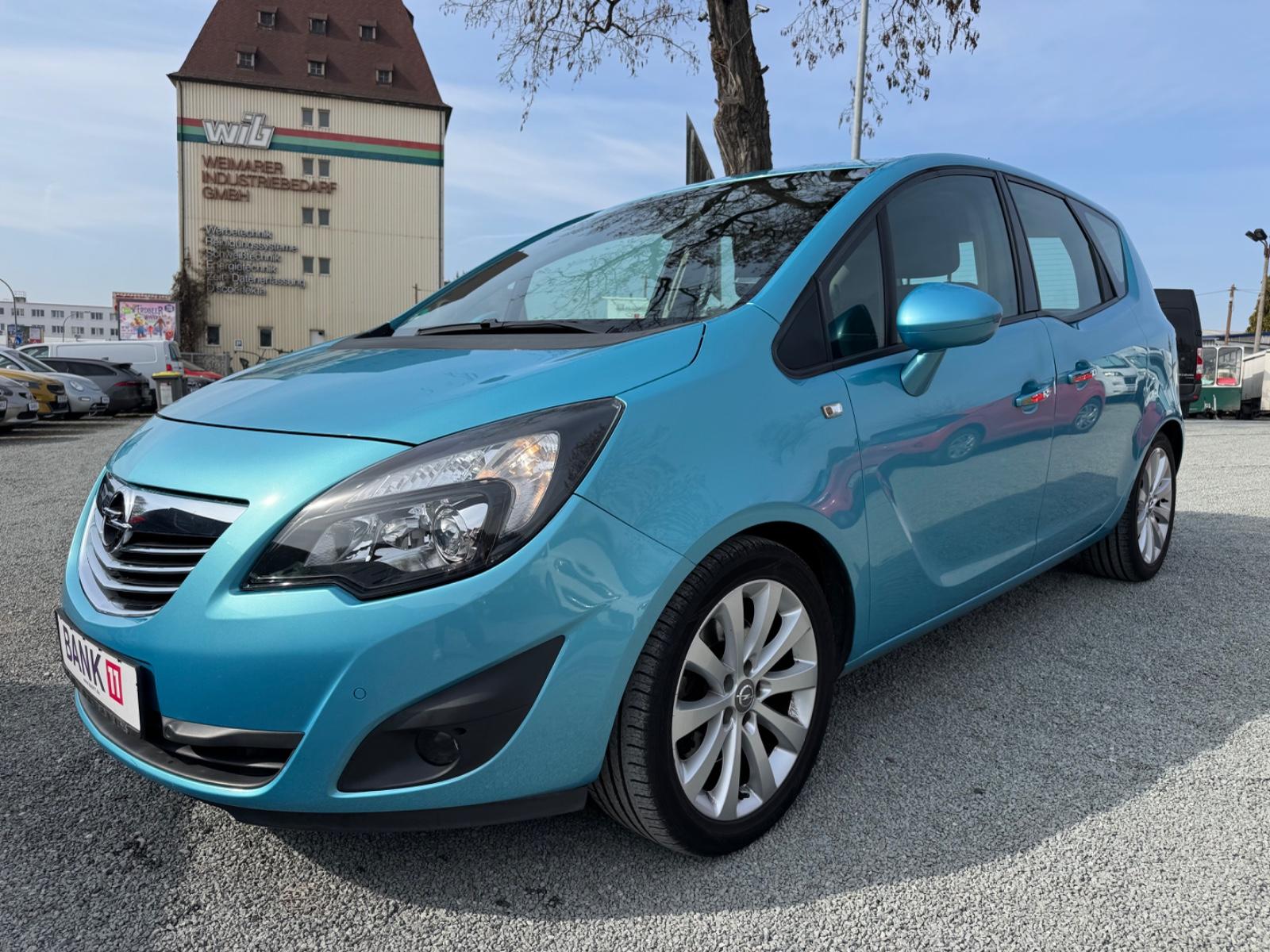 Opel Meriva 2011 — interior