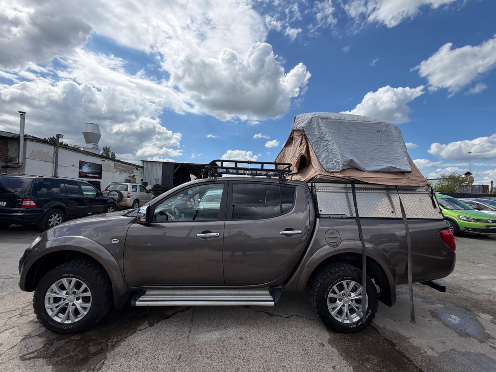 Mitsubishi L200 Intense Doppelkabine 4WD Camping