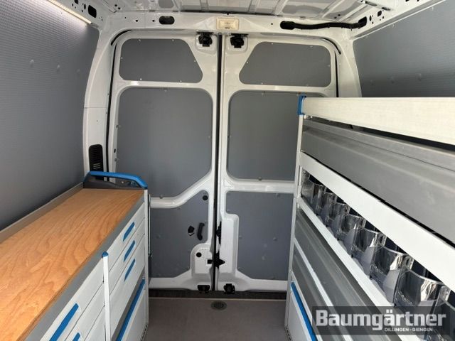 Fahrzeugabbildung Renault Master Kasten dCi 130 L2H2 3,5t Sortimo/AHK/GJR - mit KI generiert/bearbeitet