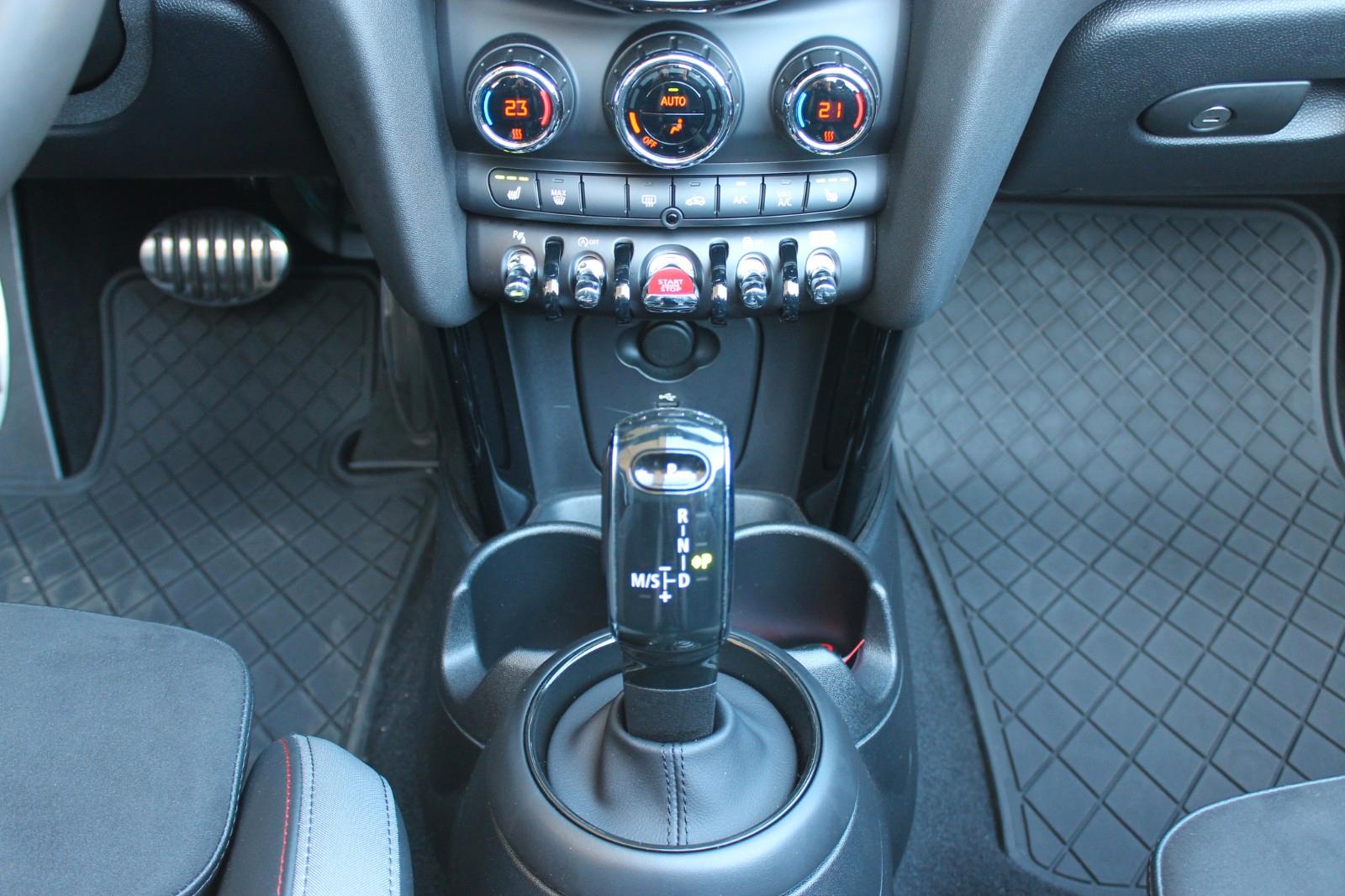 MINI Cooper S Cabrio JCW Trim NAVI, HUD, KAM, SHZ