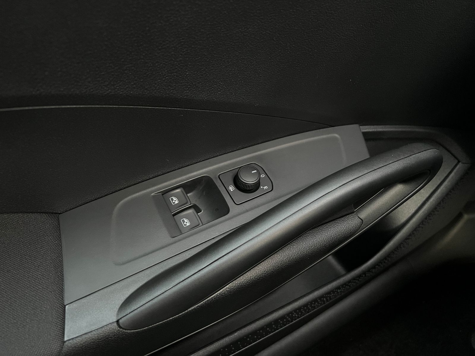 Fahrzeugabbildung SKODA Fabia Selection Edition 130 1.0 TSI DSG *Garanti