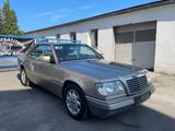 Mercedes-Benz 320 Coupe H-Kennzeichen*3.Hand*Klima*Top Zustand - Mercedes-Benz E 320: T