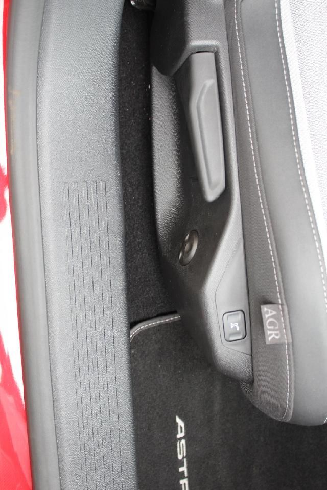 Fahrzeugabbildung Opel Astra ST 1.2T Elegance