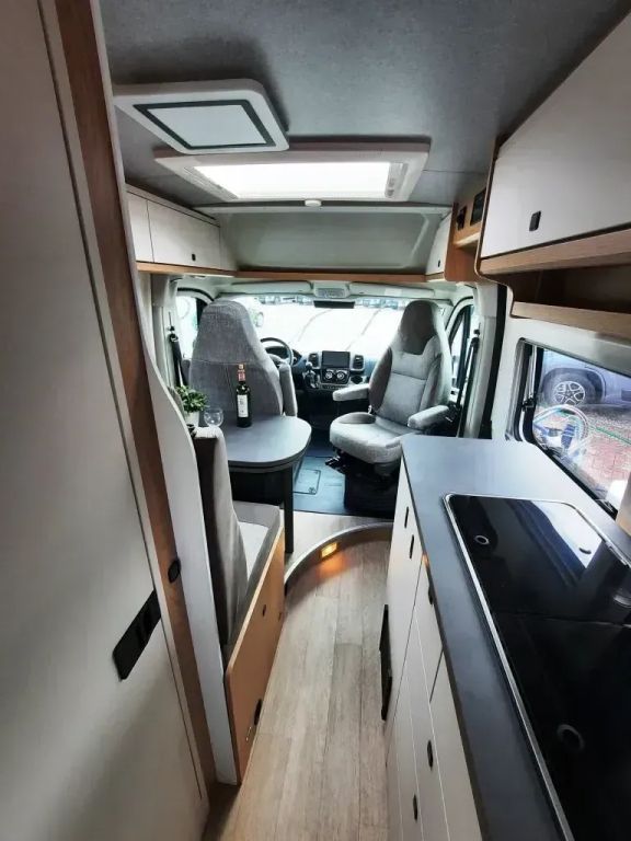 Fahrzeugabbildung Hobby ONTOUR Van 600 FT Tageszulassung 11.245 € sparen