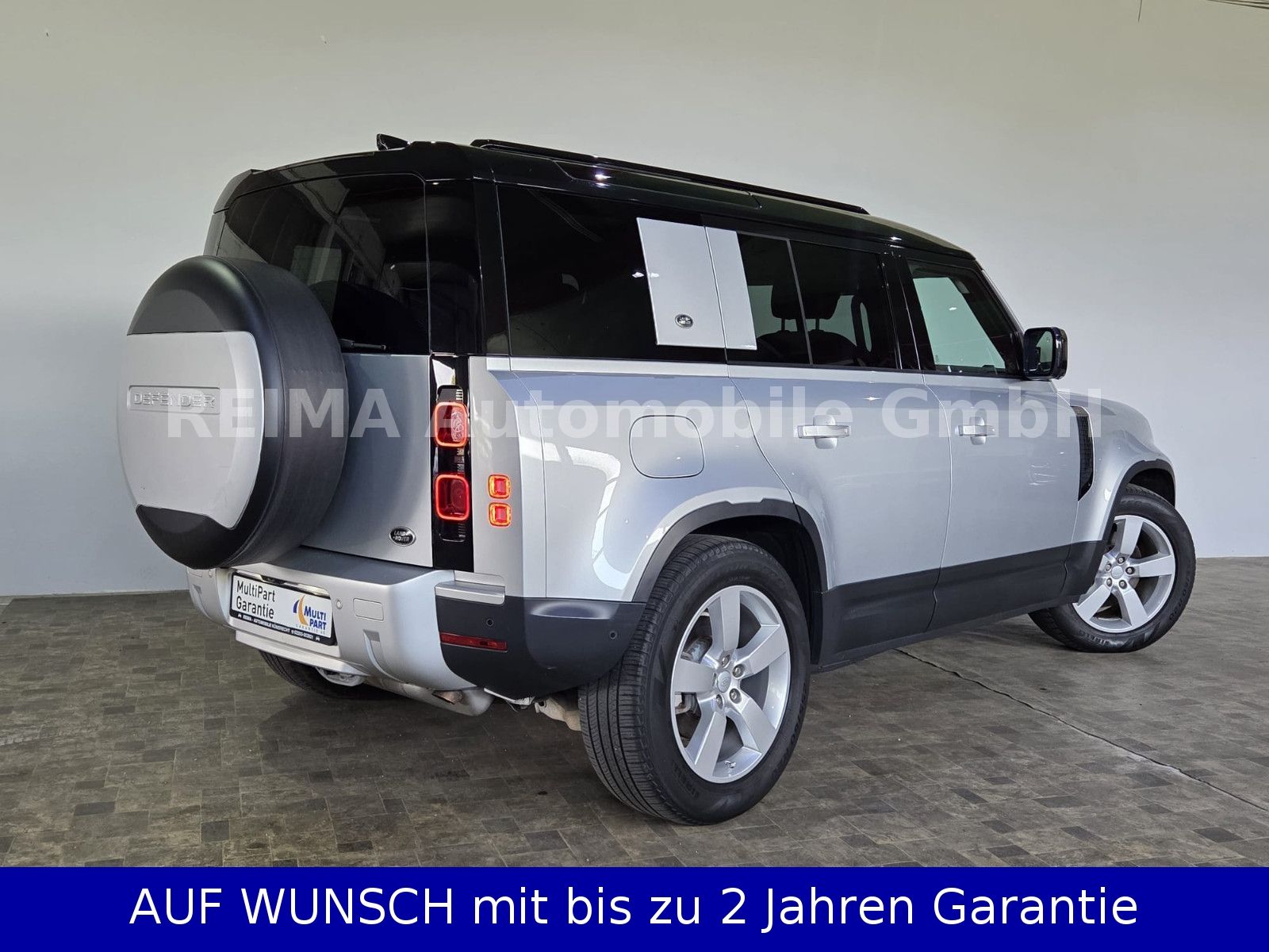 Fahrzeugabbildung Land Rover Defender 110 P400 V6, Pano, Meridian, Luft, LED