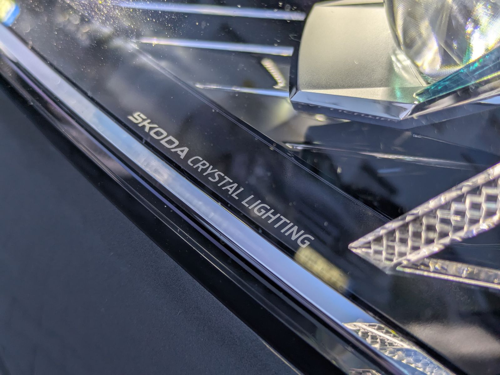 Fahrzeugabbildung SKODA Octavia 1.5 DSG Sportline PANO*MATRIX*AHK*5J.GAR