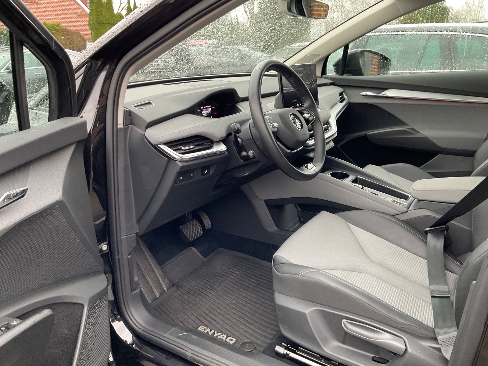 Fahrzeugabbildung SKODA Enyaq 50,55kwh,Carplay,Navi,DAB