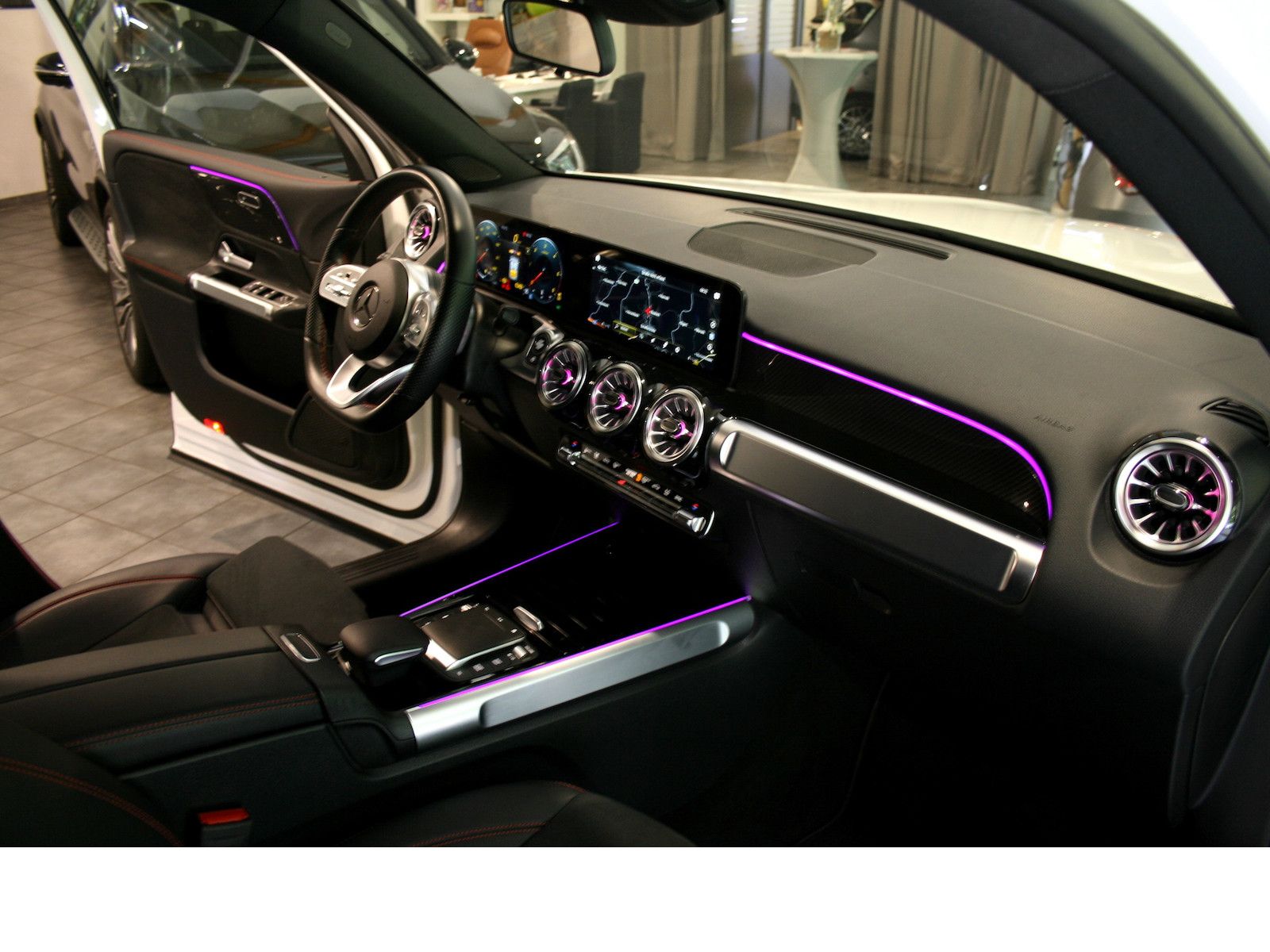 Fahrzeugabbildung Mercedes-Benz GLB 200 d AMG *Night*MBUX*Klimatronic*LED*Multib
