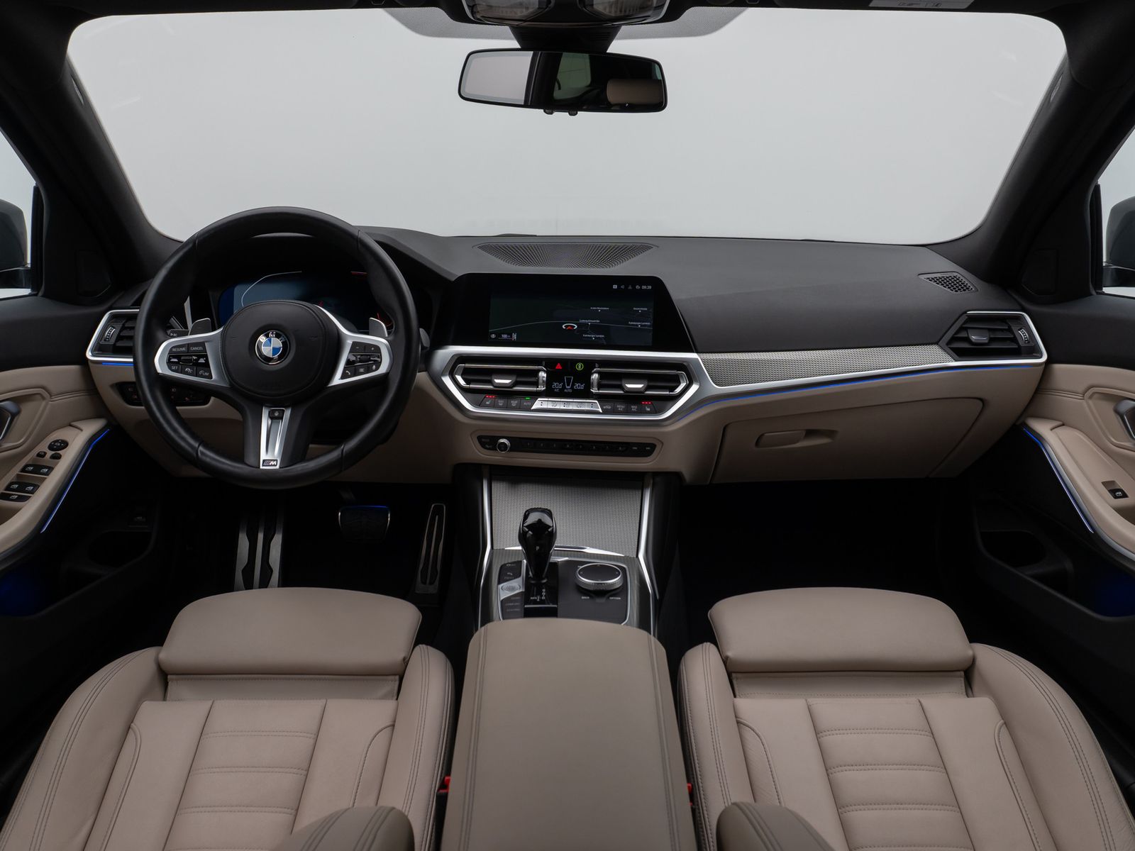 Fahrzeugabbildung BMW 320i M Sport Kamera DAB Laser Alarm Leder 19Zoll