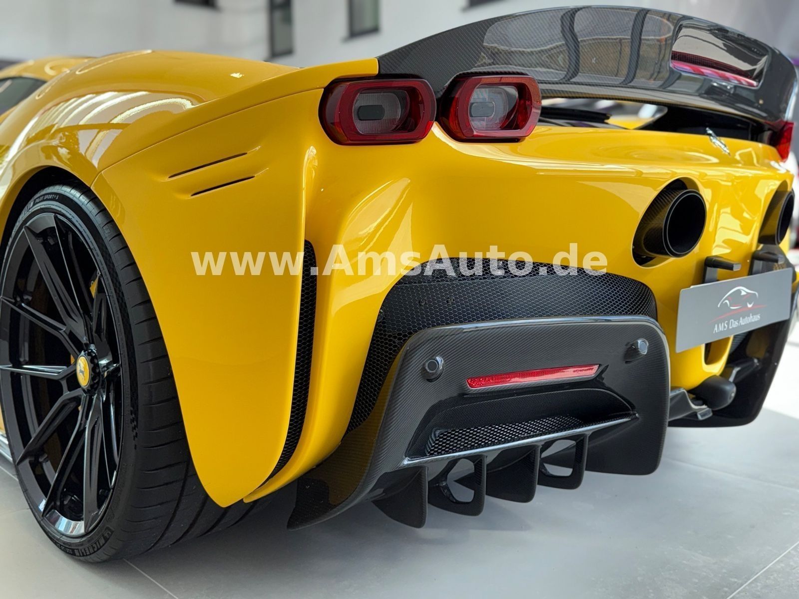 SF90 Spider Novitec Carbon Lift