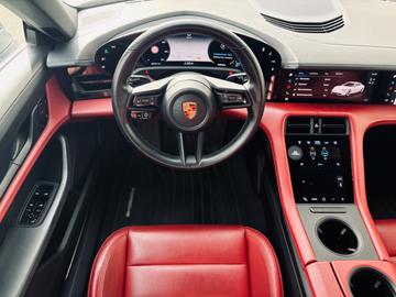 2020 Porsche TAYCAN 缩略图 21