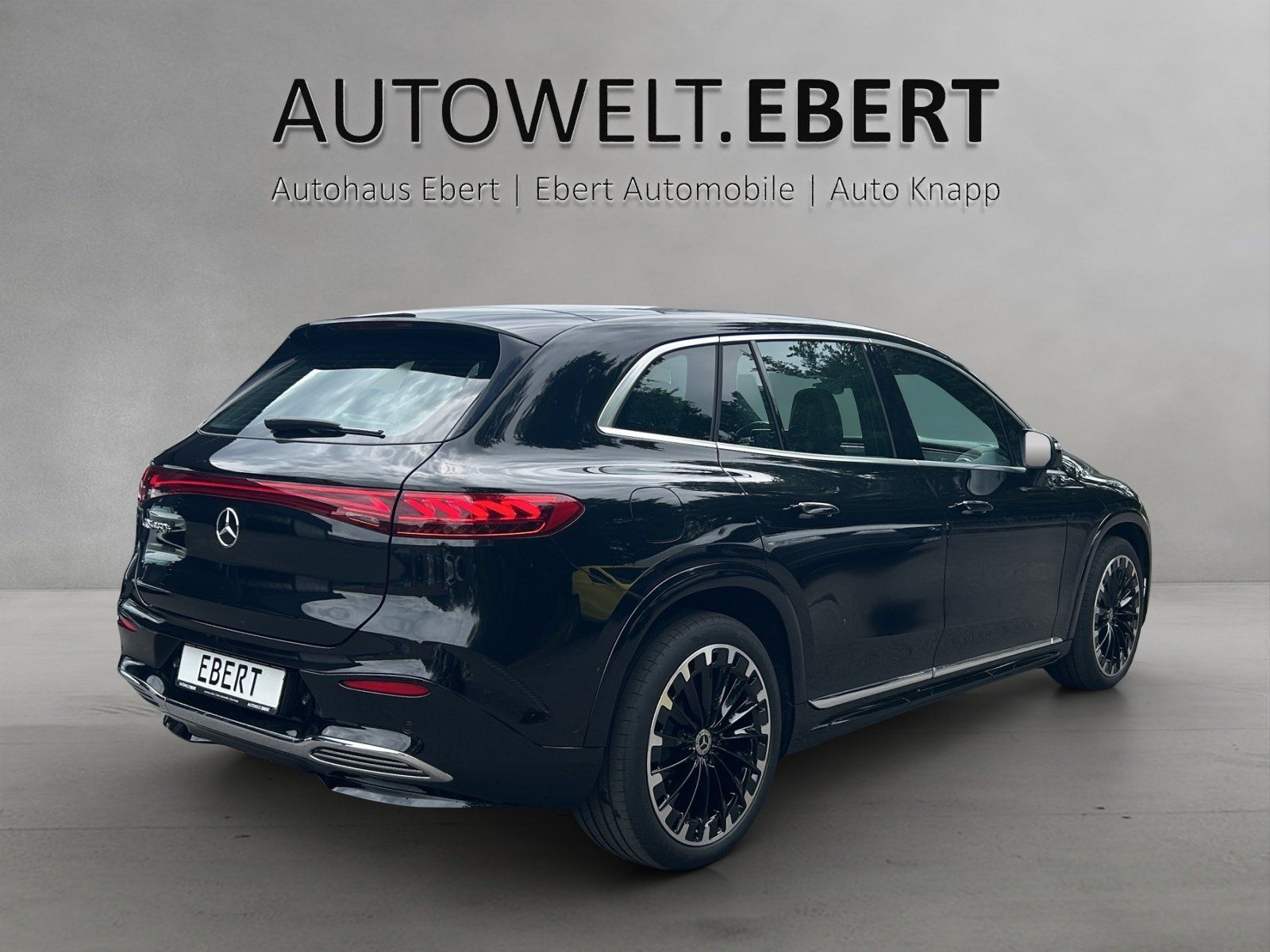 Fahrzeugabbildung Mercedes-Benz EQS450+ SUV AMG Advan 22" Pano AHK KeyGo TV 360°