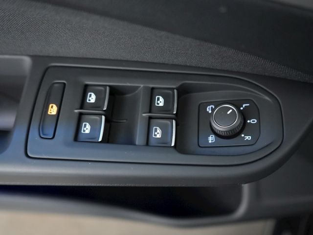 Golf Variant VIII LIFE eTSI MHEV DSG+AHK+NAVI+RÜ