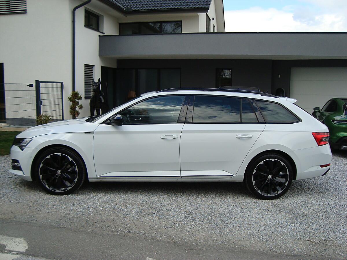 Skoda Superb Kombi IV Sportline DSG 1-Hand Voll !!