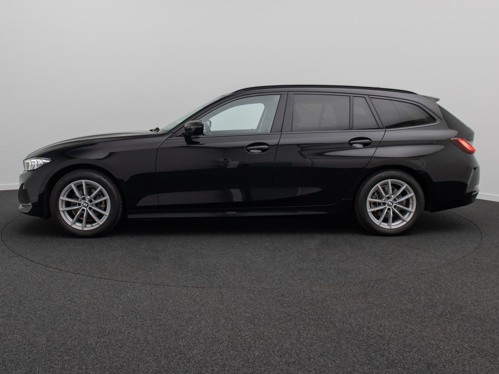 Fahrzeugabbildung BMW 318i GeschwindigR DAB PDC Widscreen CockpitPlus