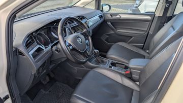 Volkswagen Touran - 2