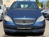 Mercedes-Benz A 150 A A 150 - blaue Mercedes-Benz A 150