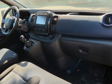 Opel Vivaro - 12