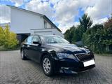 Skoda Superb 1.6 TDI Leder Navi Pdc Voll - Skoda Superb: V6 TDI