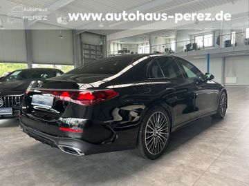 Mercedes E 200 - 4