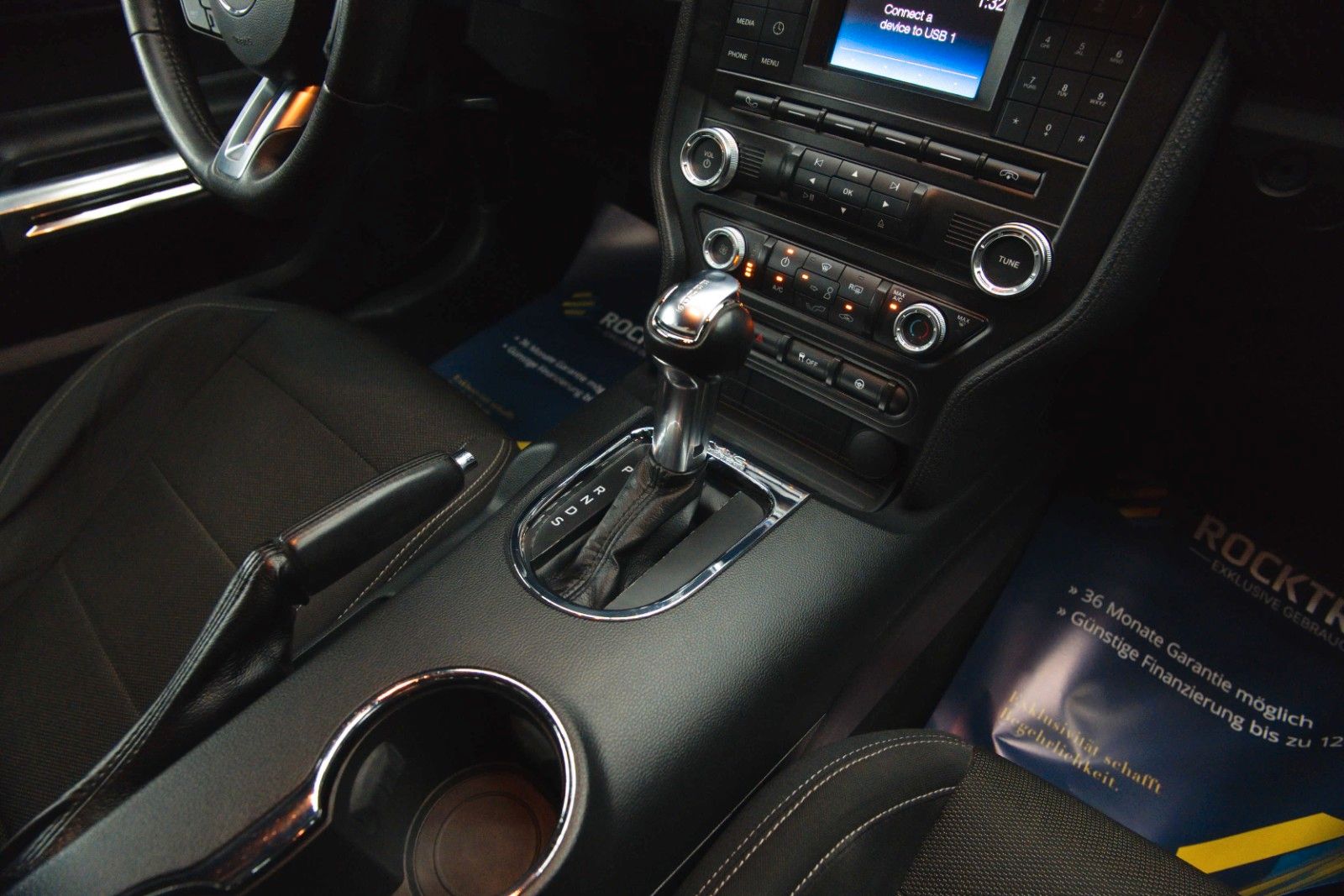 Fahrzeugabbildung Ford Mustang 3.7 V6 GT Coupe 19Zoll | Xenon | Kamera