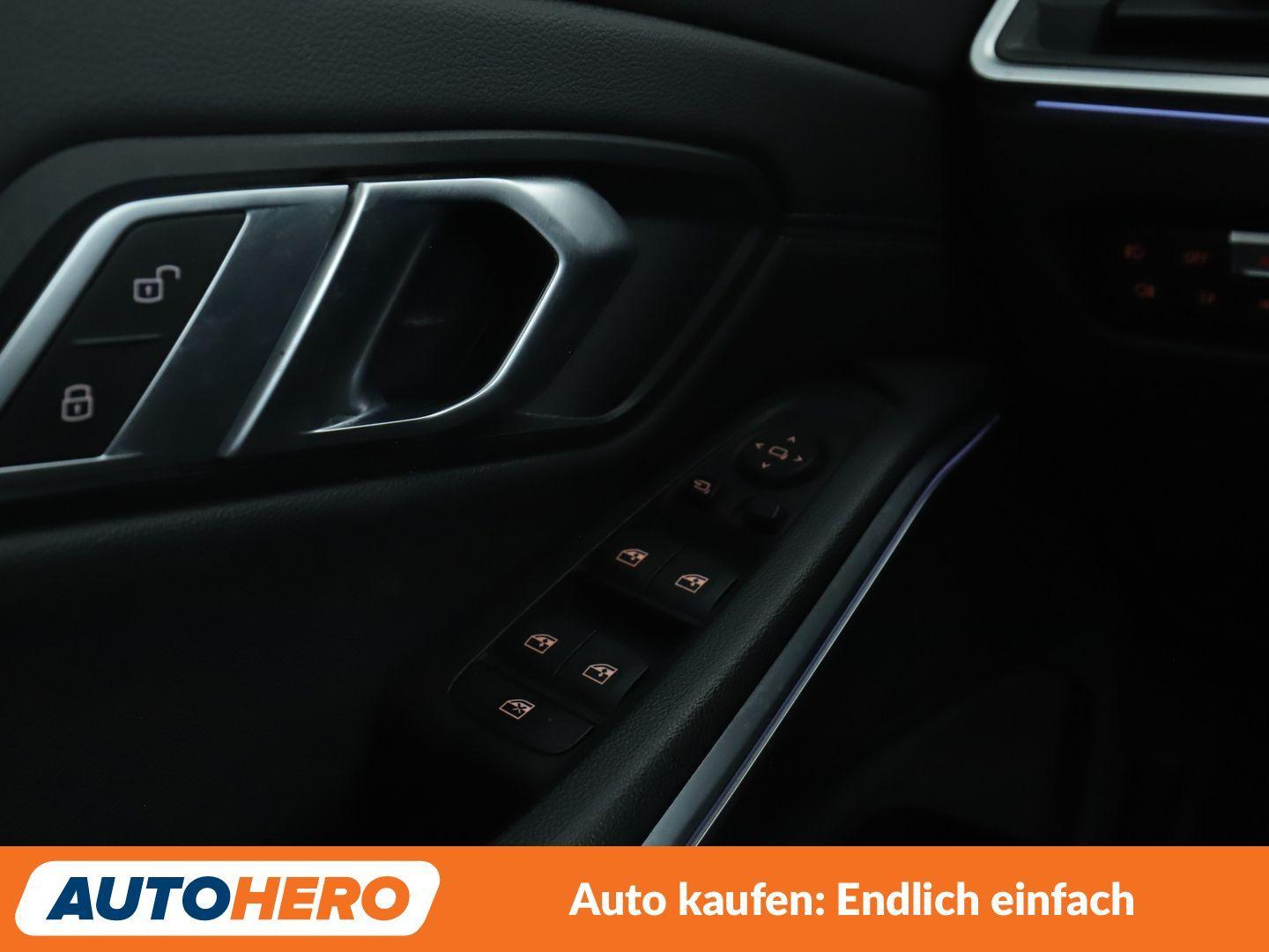 BMW 320i Sport Line Aut.*NAVI*LED*TEMPO*PDC*CAM*